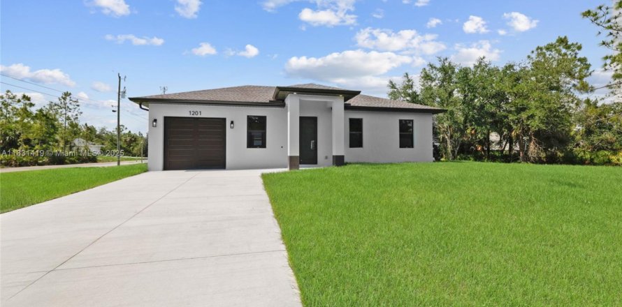 Дом в Лихай-Эйкерс, Флорида 3 спальни № 1978042