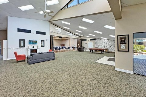 Condo in Tamarac, Florida, 2 bedrooms  № 2036868 - photo 2