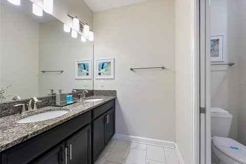 Casa en venta en Davenport, Florida, 6 dormitorios, 284.56 m2 № 1733388 - foto 18