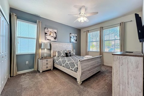 Casa en venta en Davenport, Florida, 6 dormitorios, 284.56 m2 № 1733388 - foto 17