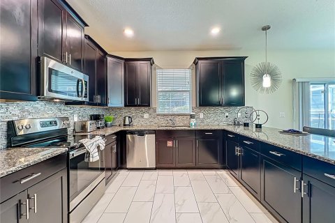 Casa en venta en Davenport, Florida, 6 dormitorios, 284.56 m2 № 1733388 - foto 15