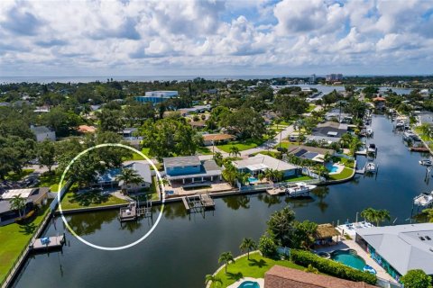Casa en alquiler en Saint Petersburg, Florida, 4 dormitorios, 143.63 m2 № 1883326 - foto 27