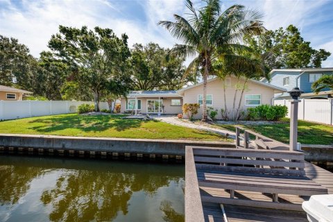 Casa en alquiler en Saint Petersburg, Florida, 4 dormitorios, 143.63 m2 № 1883326 - foto 23