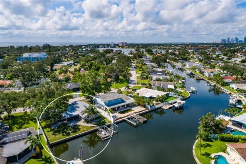 Casa en alquiler en Saint Petersburg, Florida, 4 dormitorios, 143.63 m2 № 1883326 - foto 3
