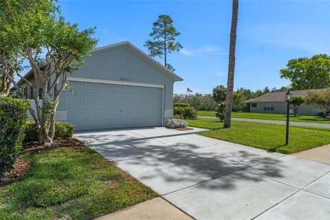 House in Hudson, Florida 3 bedrooms, 183.02 sq.m. № 2105026 - photo 3