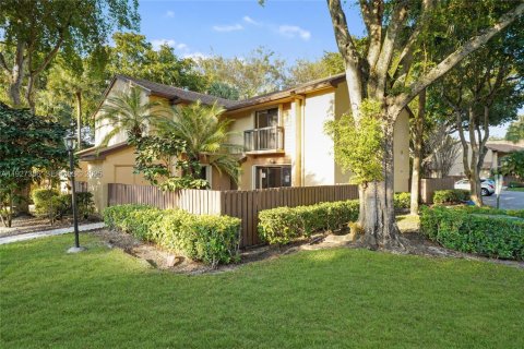 Townhouse in Coconut Creek, Florida 2 bedrooms, 109.81 sq.m. № 1986060 - photo 30