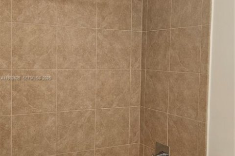 Condominio en alquiler en Sunrise, Florida, 2 dormitorios, 108.23 m2 № 1991016 - foto 10