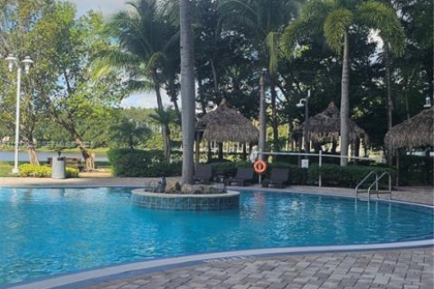 Condominio en alquiler en Sunrise, Florida, 2 dormitorios, 108.23 m2 № 1991016 - foto 19