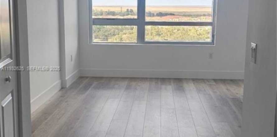 Condominio en Sunrise, Florida, 2 dormitorios № 1991016