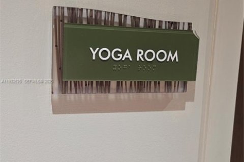 Condominio en alquiler en Sunrise, Florida, 2 dormitorios, 108.23 m2 № 1991016 - foto 26