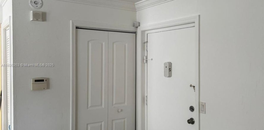 Condo à Lauderhill, Floride, 1 chambre № 1818135