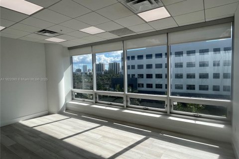 Immobilier commercial à Aventura, Floride № 2085642