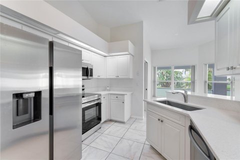House in Cape Coral, Florida 3 bedrooms, 142.23 sq.m. № 1815046 - photo 9
