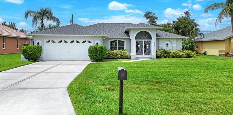 House in Cape Coral, Florida 3 bedrooms, 142.23 sq.m. № 1815046