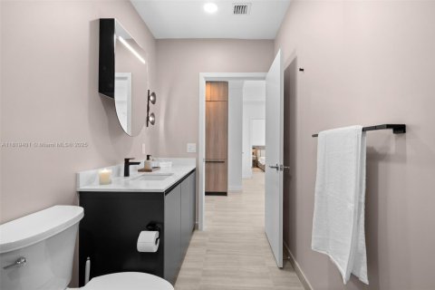Copropriété à vendre à Miami Beach, Floride: 2 chambres, 74.51 m2 № 1779691 - photo 11