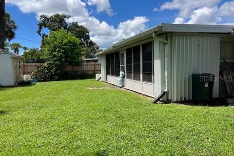 House in Sarasota, Florida 2 bedrooms, 77.76 sq.m. № 1905957 - photo 6