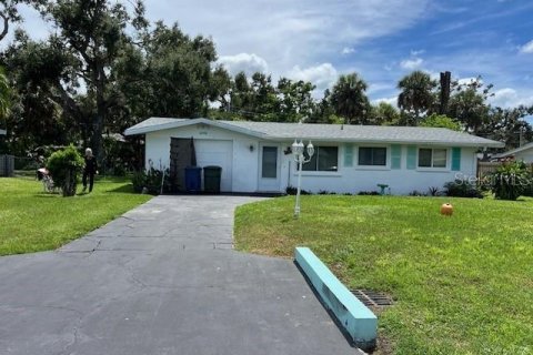 House in Sarasota, Florida 2 bedrooms, 77.76 sq.m. № 1905957 - photo 1