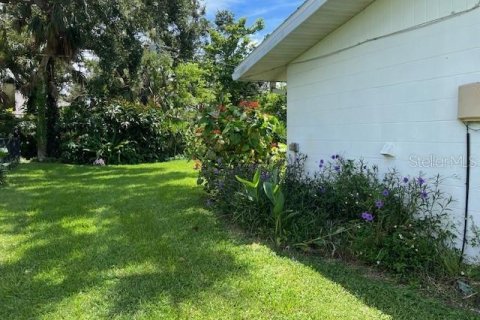 House in Sarasota, Florida 2 bedrooms, 77.76 sq.m. № 1905957 - photo 4