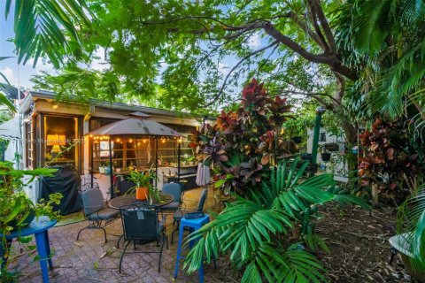 Villa ou maison à vendre à Miami, Floride: 4 chambres, 122.35 m2 № 1975166 - photo 24