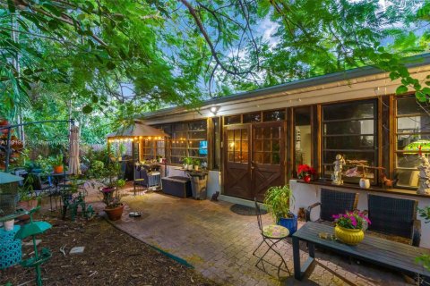 Villa ou maison à vendre à Miami, Floride: 4 chambres, 122.35 m2 № 1975166 - photo 23