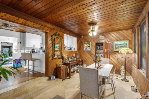 Villa ou maison à vendre à Miami, Floride: 4 chambres, 122.35 m2 № 1975166 - photo 12