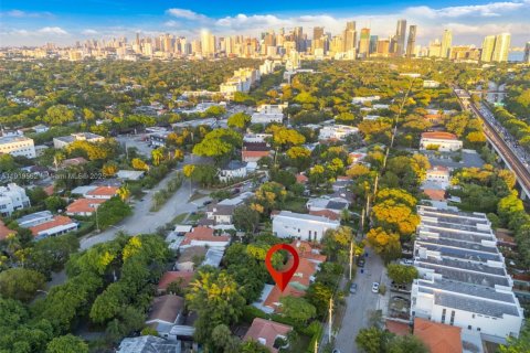Villa ou maison à vendre à Miami, Floride: 4 chambres, 122.35 m2 № 1975166 - photo 27