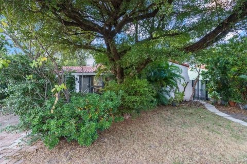 Villa ou maison à vendre à Miami, Floride: 4 chambres, 122.35 m2 № 1975166 - photo 8