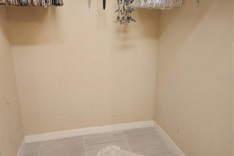 Condominio en alquiler en Bradenton, Florida, 2 dormitorios, 103.86 m2 № 1736646 - foto 13