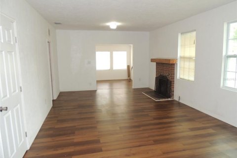 House in Williston, Florida 3 bedrooms, 96.25 sq.m. № 1657248 - photo 13