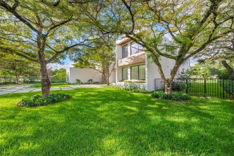 House in Pinecrest, Florida 7 bedrooms, 827.95 sq.m. № 1269195 - photo 6