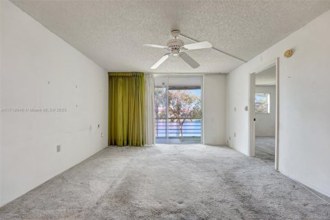 Condominio en venta en Sunrise, Florida, 2 dormitorios, 78.97 m2 № 1935055 - foto 10