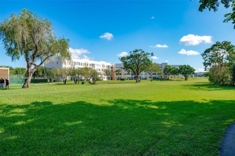 Condominio en venta en Sunrise, Florida, 2 dormitorios, 78.97 m2 № 1935055 - foto 26