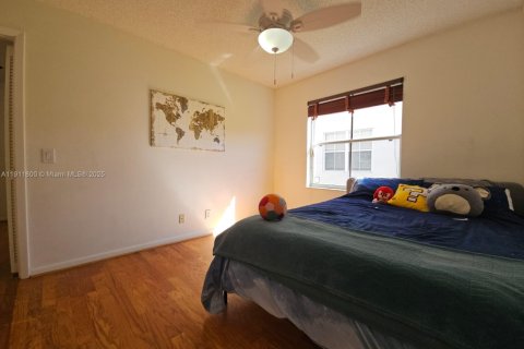 Villa ou maison à louer à Weston, Floride: 3 chambres, 137.31 m2 № 1967611 - photo 28