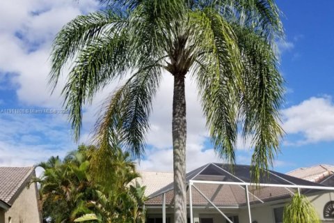 Villa ou maison à louer à Weston, Floride: 3 chambres, 137.31 m2 № 1967611 - photo 11