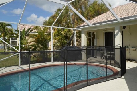 Villa ou maison à louer à Weston, Floride: 3 chambres, 137.31 m2 № 1967611 - photo 7