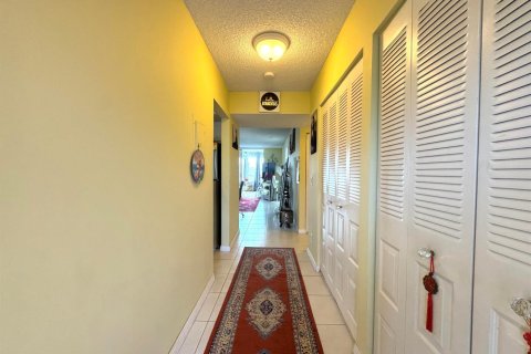 Condominio en Delray Beach, Florida, 1 dormitorio  № 2147020
