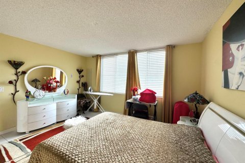 Condominio en venta en Delray Beach, Florida, 1 dormitorio, 85.93 m2 № 2147020 - foto 14