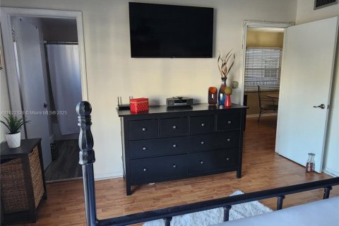 Condominio en alquiler en Fort Lauderdale, Florida, 1 dormitorio, 73.58 m2 № 1993251 - foto 26