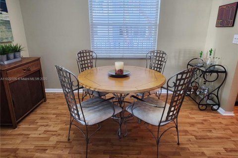 Condominio en alquiler en Fort Lauderdale, Florida, 1 dormitorio, 73.58 m2 № 1993251 - foto 5