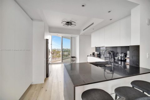 Copropriété à vendre à Bay Harbor Islands, Floride: 4 chambres, 309.09 m2 № 1867230 - photo 15