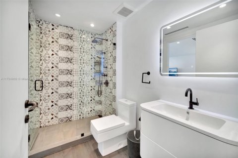 Copropriété à vendre à Bay Harbor Islands, Floride: 4 chambres, 309.09 m2 № 1867230 - photo 27