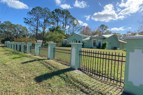 House in Wesley Chapel, Florida 4 bedrooms, 319.68 sq.m. № 1768086 - photo 8