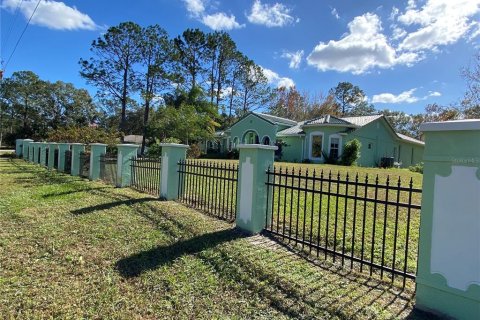 House in Wesley Chapel, Florida 4 bedrooms, 319.68 sq.m. № 1768086 - photo 11