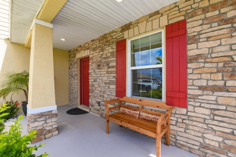 Casa en venta en Port St. Lucie, Florida, 7 dormitorios, 270.53 m2 № 2191018 - foto 7