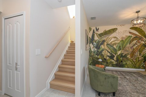 Casa en venta en Port St. Lucie, Florida, 7 dormitorios, 270.53 m2 № 2191018 - foto 10