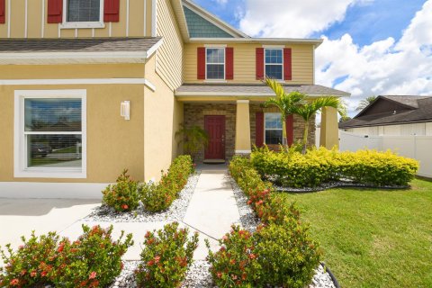 Casa en venta en Port St. Lucie, Florida, 7 dormitorios, 270.53 m2 № 2191018 - foto 5