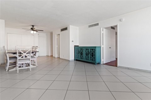 Copropriété à vendre à Miami Beach, Floride: 1 chambre, 84.54 m2 № 1991732 - photo 6