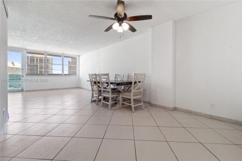 Copropriété à vendre à Miami Beach, Floride: 1 chambre, 84.54 m2 № 1991732 - photo 5
