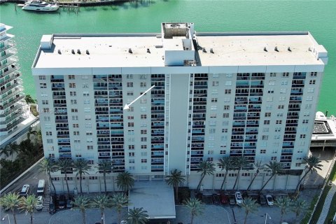 Copropriété à vendre à Miami Beach, Floride: 1 chambre, 84.54 m2 № 1991732 - photo 3