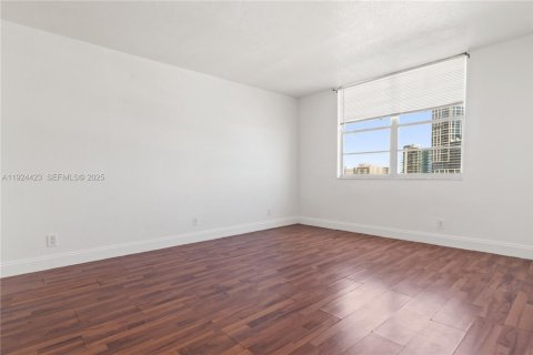 Copropriété à vendre à Miami Beach, Floride: 1 chambre, 84.54 m2 № 1991732 - photo 12